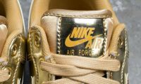 NIKE WOMEN AIR FORCE 1 SP GOLD