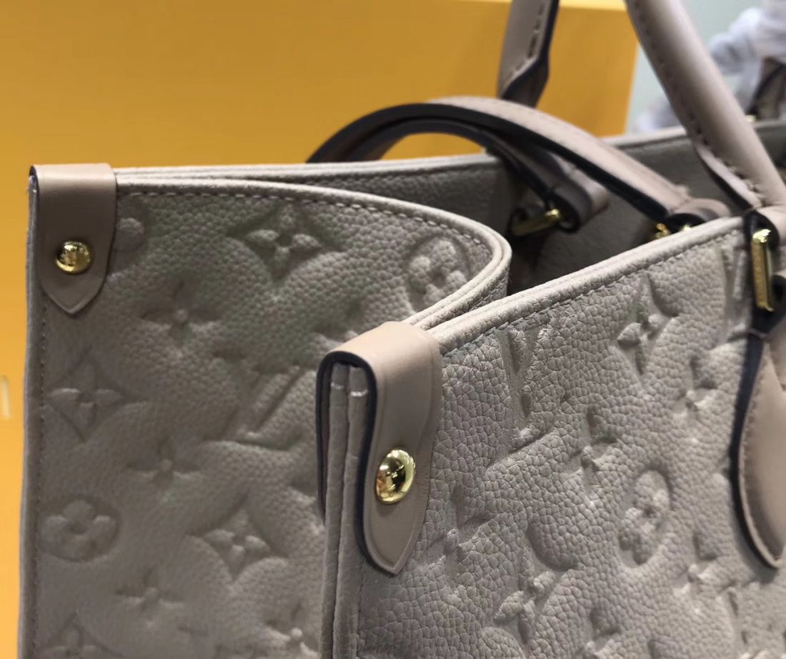 Сумка Louis Vuitton ONTHEGO