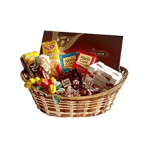 Корзина со сладостями "микс"