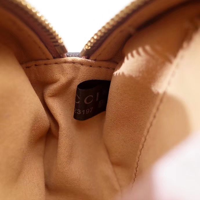 Поясная сумка Gucci Marmont GG