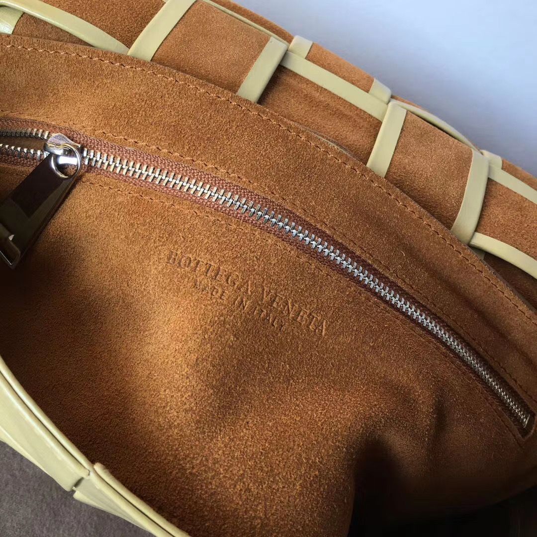 Поясная сумка Bottega Veneta