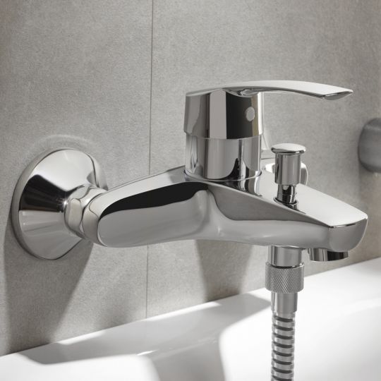 Смеситель Grohe Eurosmart для ванны и душа 33300002 ФОТО