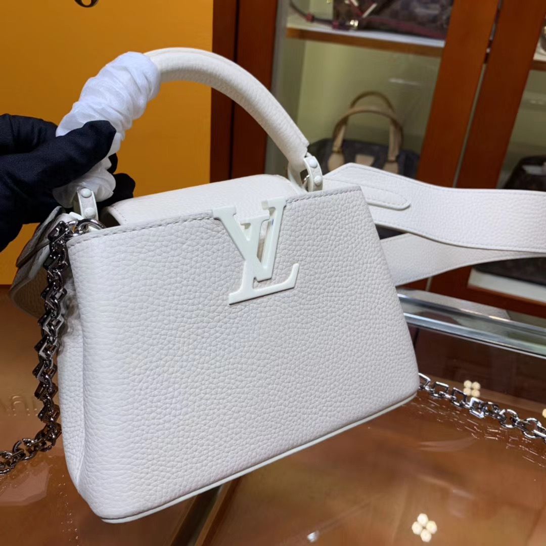 Louis Vuitton Cappucines 21 cm