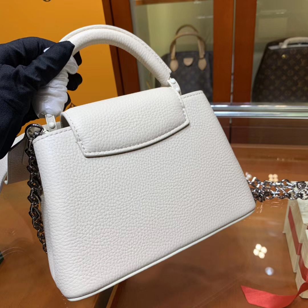 Louis Vuitton Cappucines 21 cm