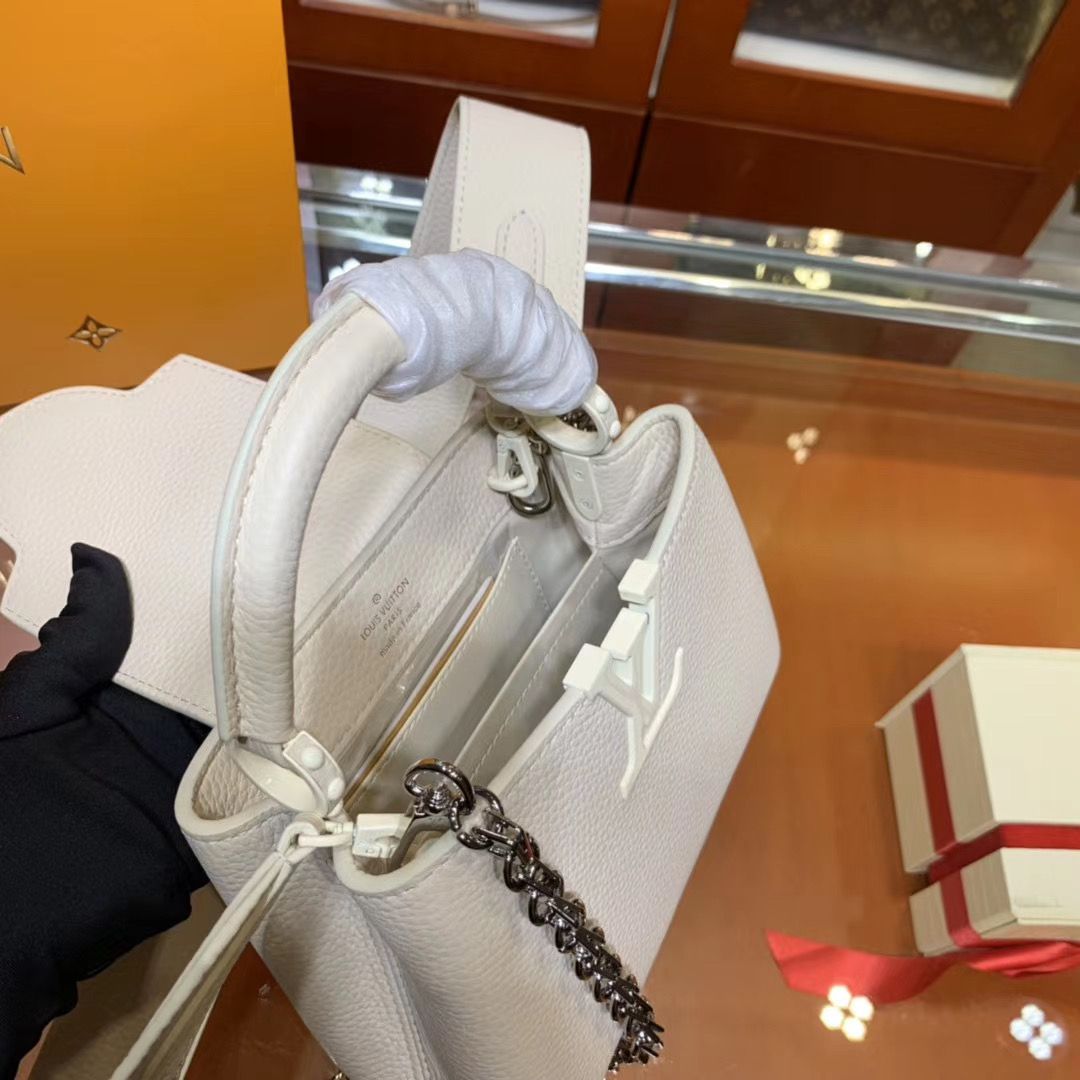 Louis Vuitton Cappucines 21 cm