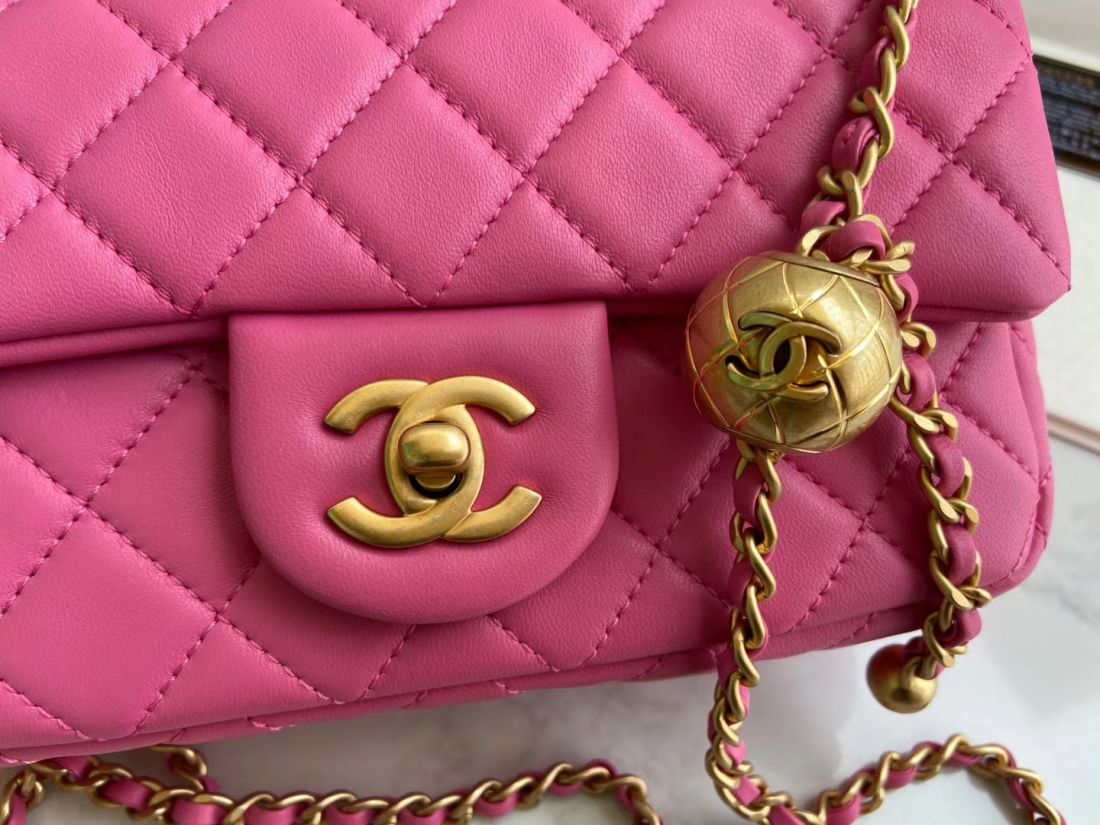CHANEL Shoulder Flap Bag 20 cm