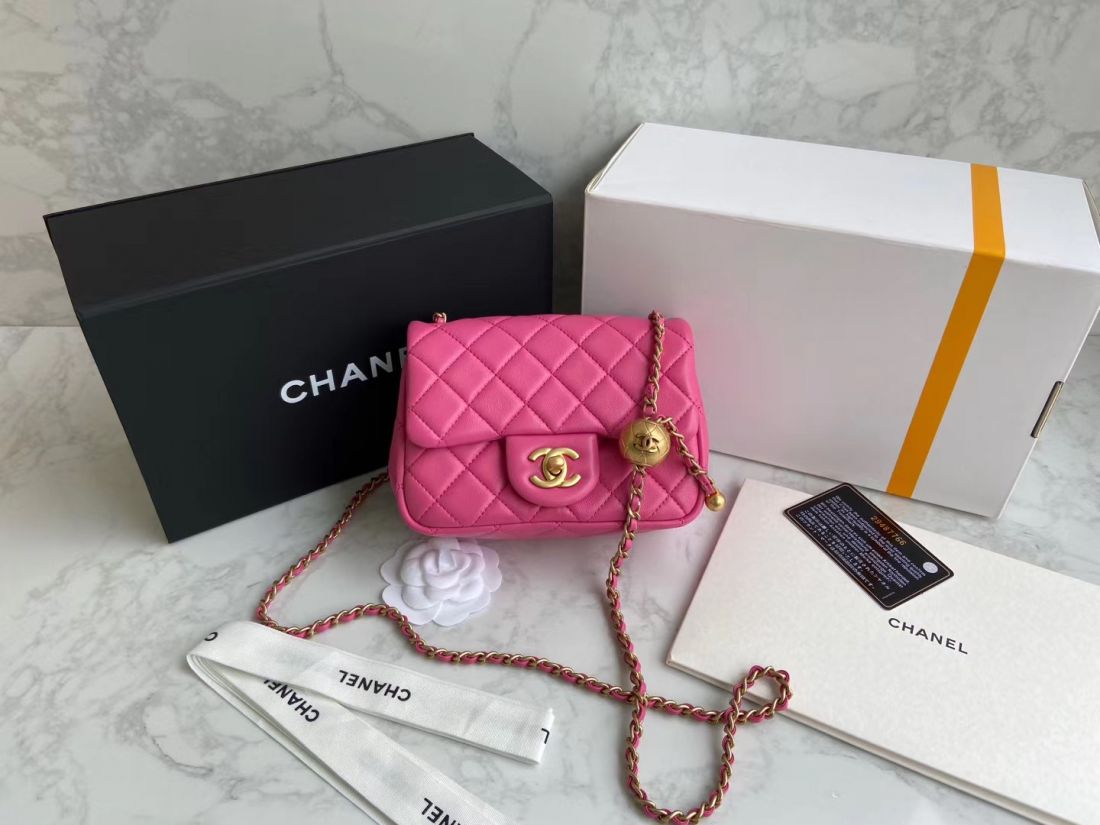 CHANEL Shoulder Flap Bag 18 cm