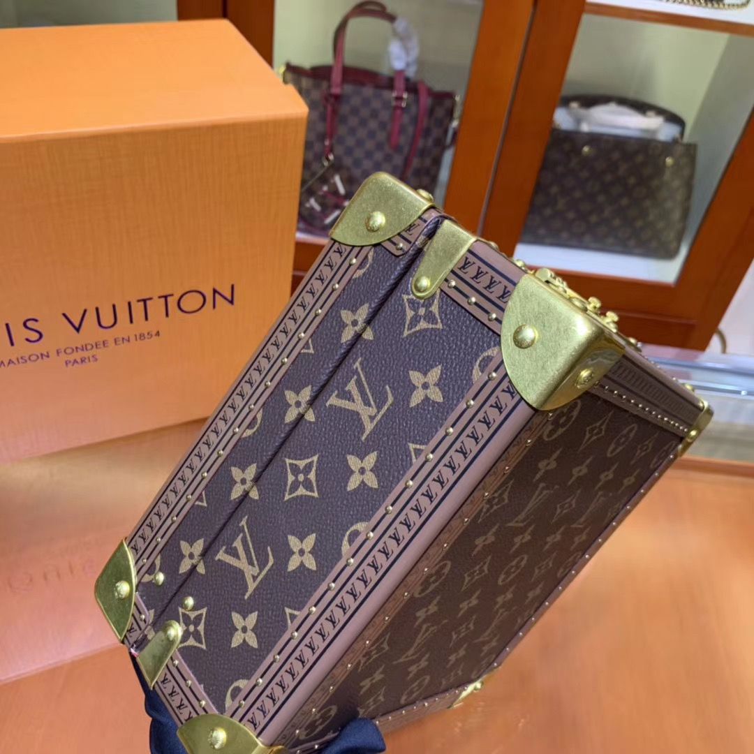 Винтажный сундучок Louis Vuitton  для хранения украшений