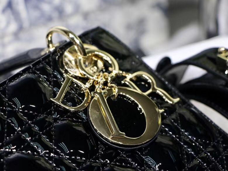 Lady Dior Mini 20 cm