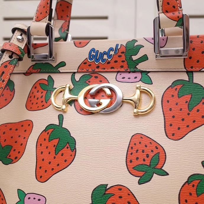 Gucci Zumi Strawberry 33,5 cm