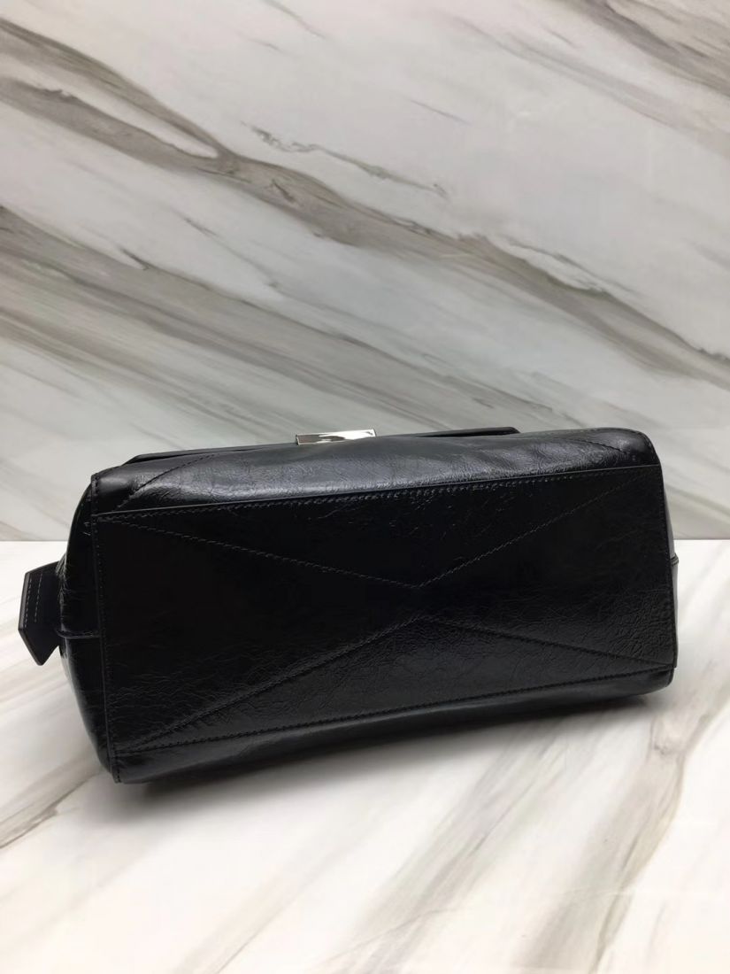 Givenchy ID Medium 29 cm