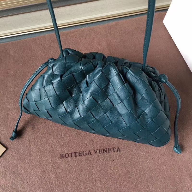 Bottega Veneta The Pouch 22 cm