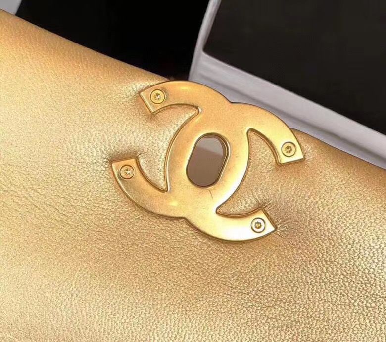 Chanel 24 cm