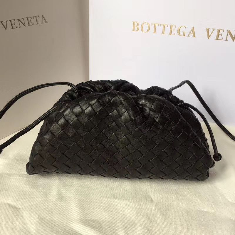 Bottega Veneta The Pouch 22 cm