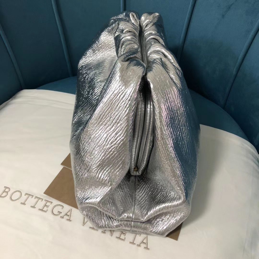 Bottega Veneta The Pouch 38 cm