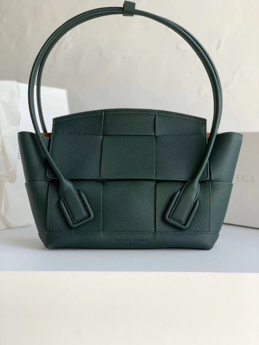 Bottega Veneta Arco 33 cm