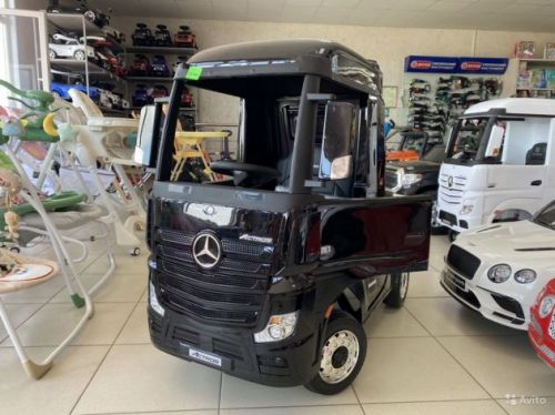 Электромобиль Mercedes Benz Actros