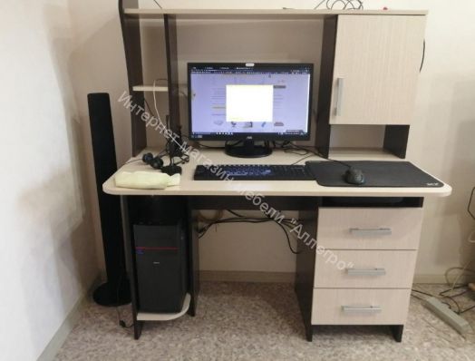 Компьютерный стол "Стендмебель 5"