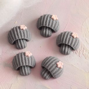 Кукольная миниатюра - Кабошон серые грибочки, 2 см - 5 шт