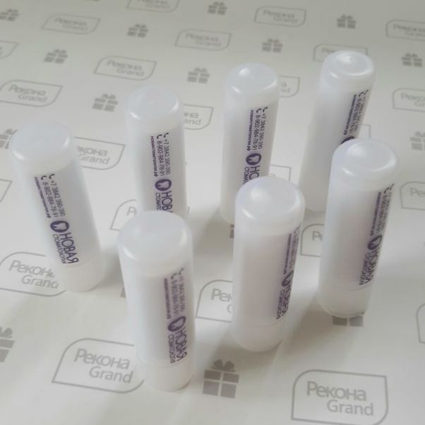 Гигиенические помады с логотипом Новая стоматология