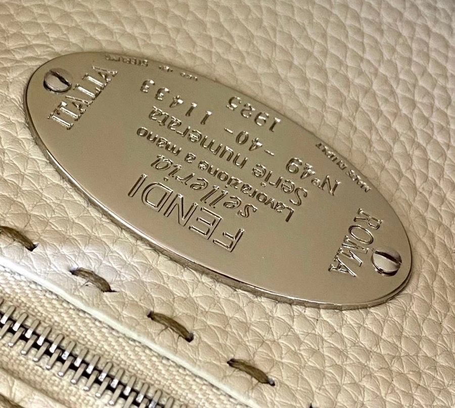 Fendi Peek-a-boo 27 cm