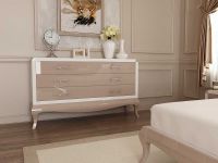 Q-04 Комод с ящиками в спальне