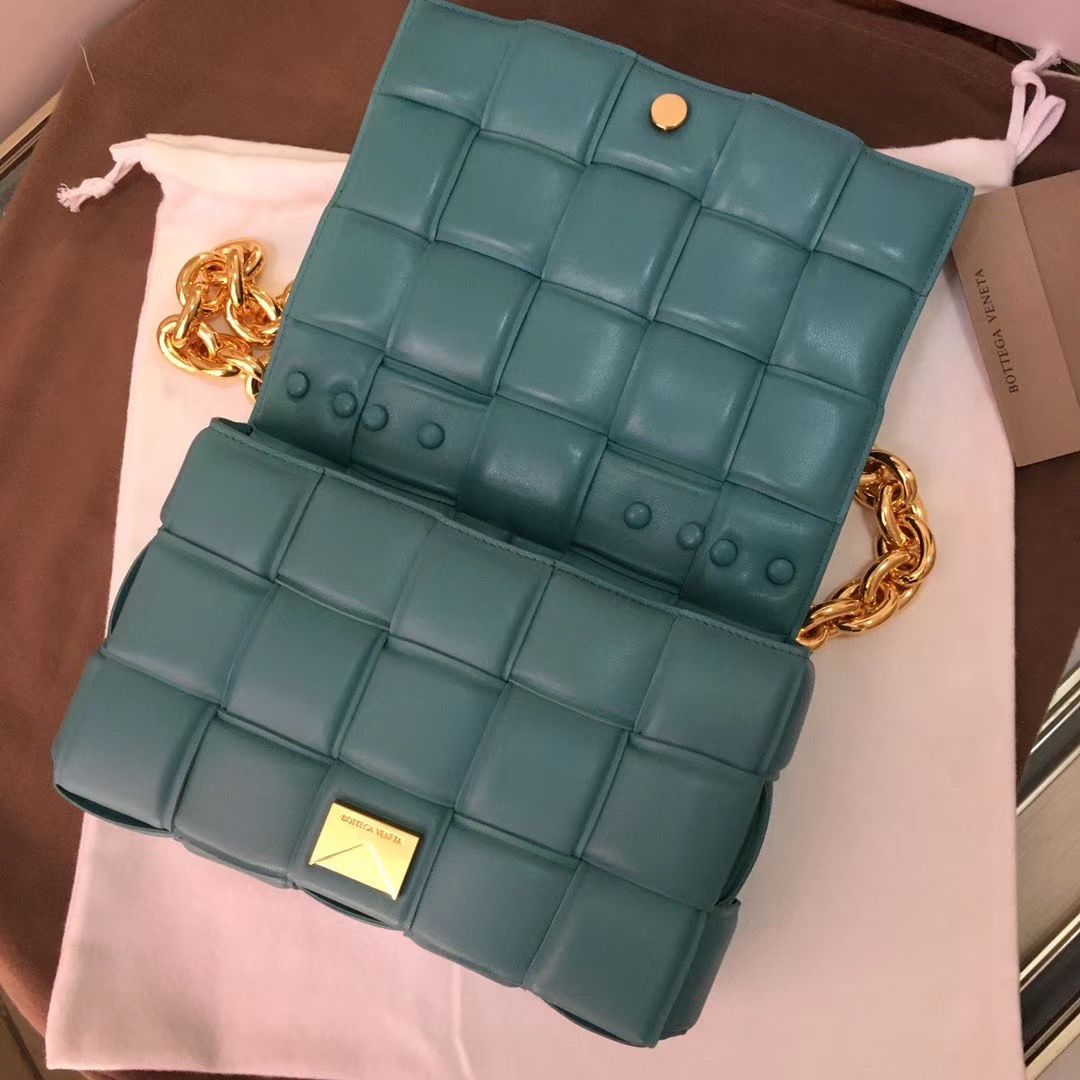 Bottega Veneta The Chain Cassette 26 cm