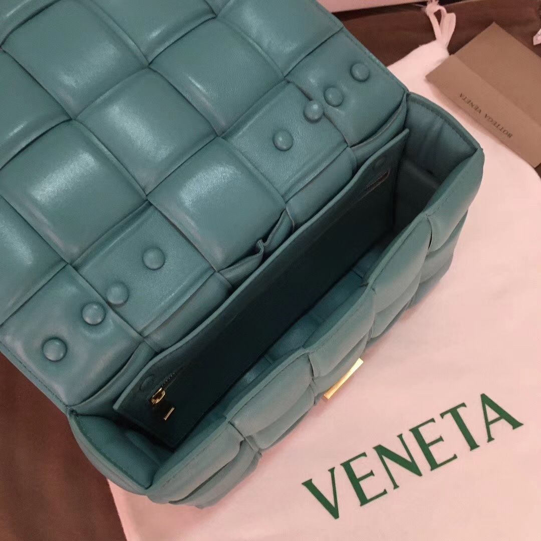 Bottega Veneta The Chain Cassette 26 cm