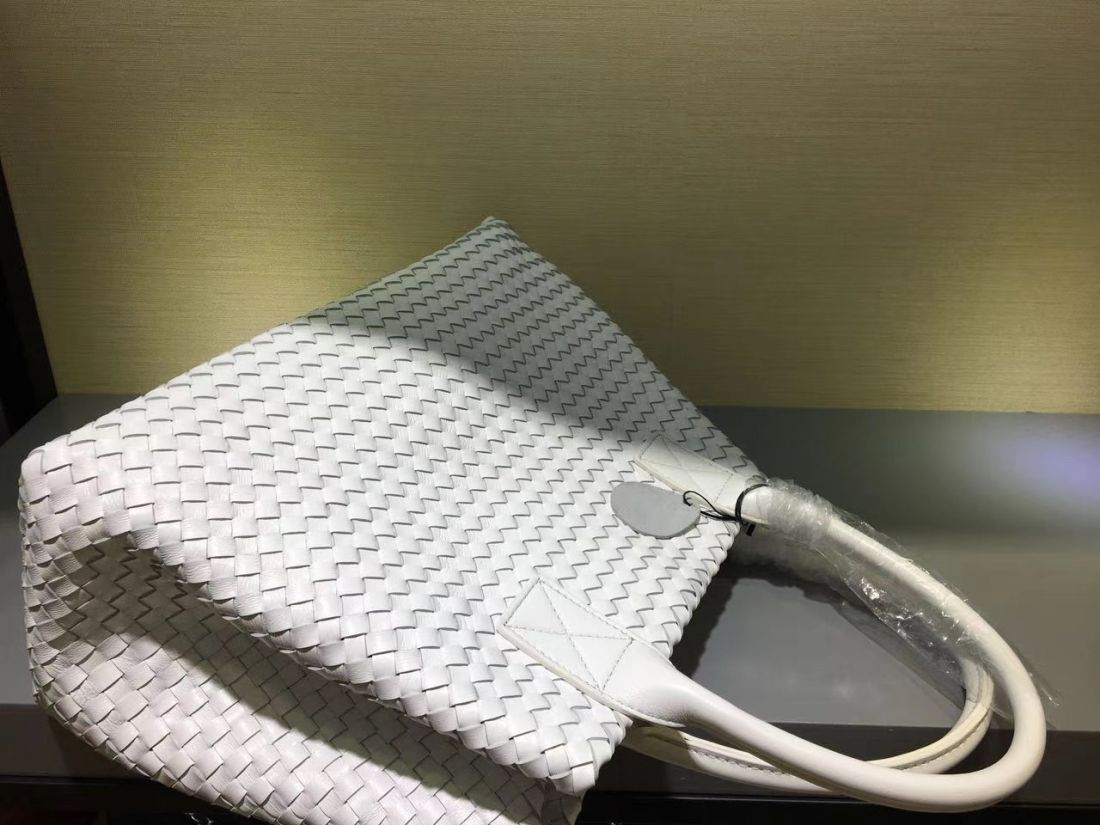 Bottega Veneta Cabat 40 cm