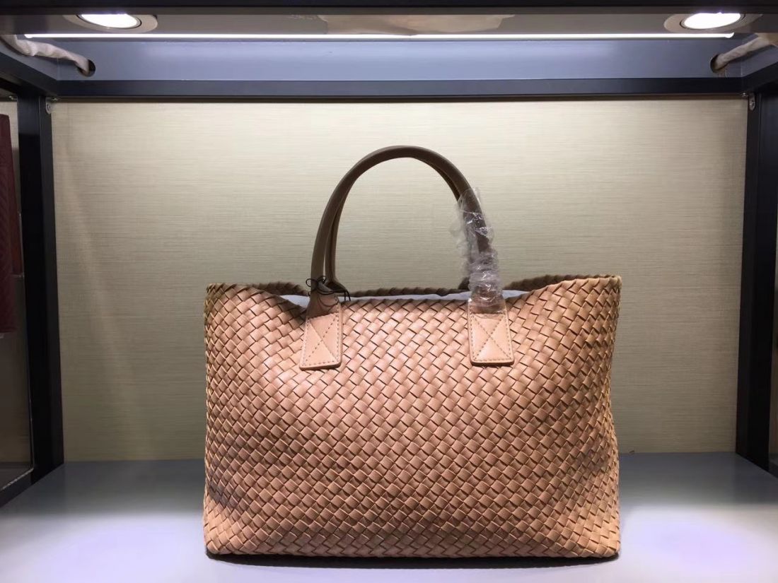 Bottega Veneta Cabat 40 cm