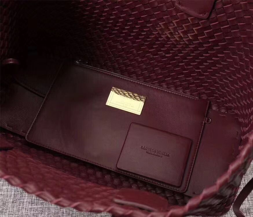 Bottega Veneta Cabat 40 cm
