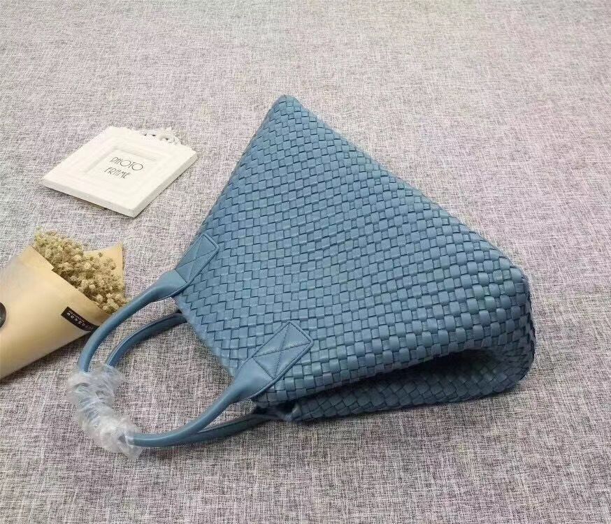 Bottega Veneta Cabat 40 cm