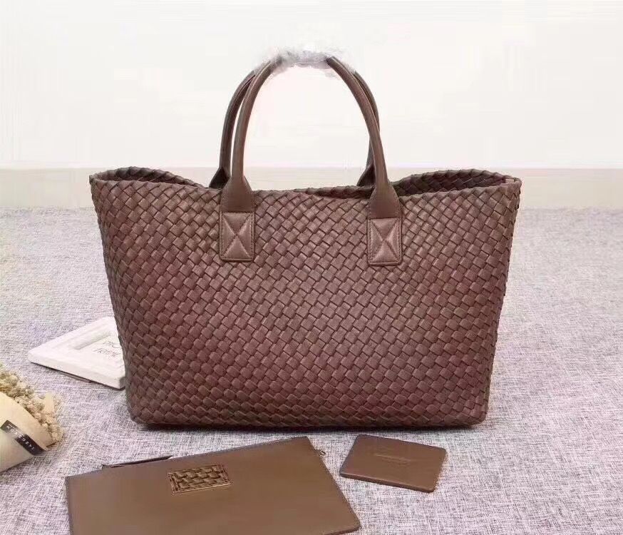Bottega Veneta Cabat 40 cm