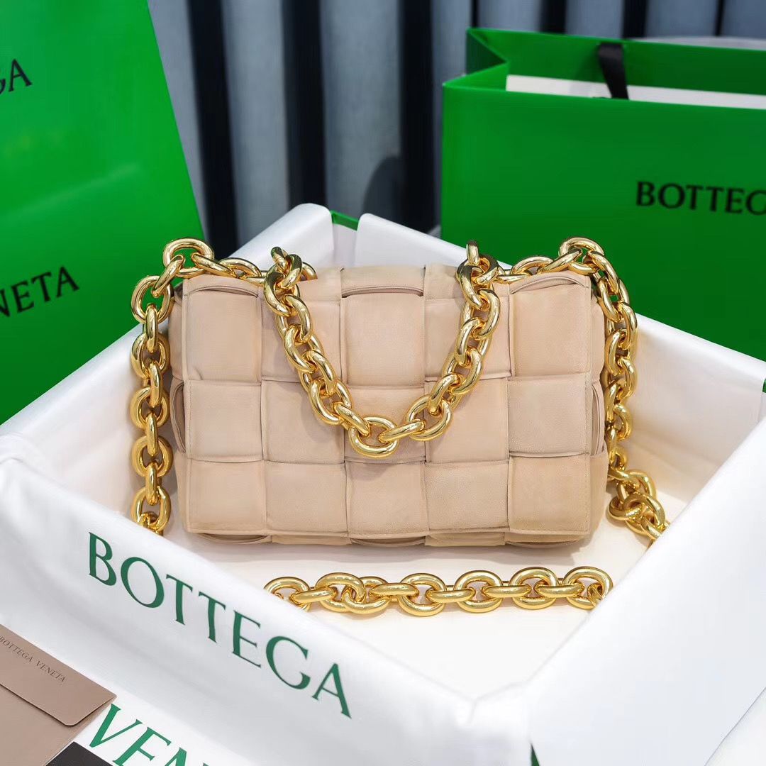 Bottega Veneta Chain Cassette 26 cm