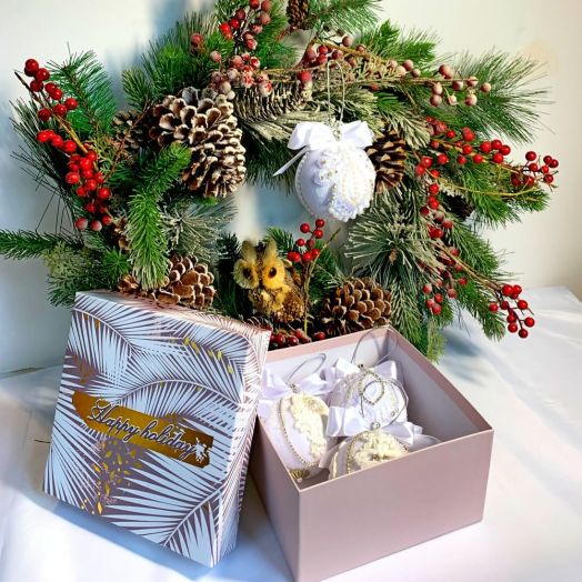 Ёлочные шары ручной работы (Белый бархат), набор 4 шт.