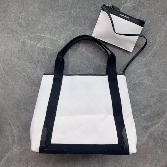 Balenciaga 38 cm