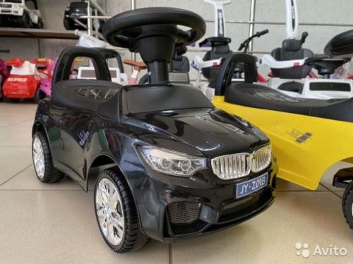 Машинка-каталка толокар для детей BMW