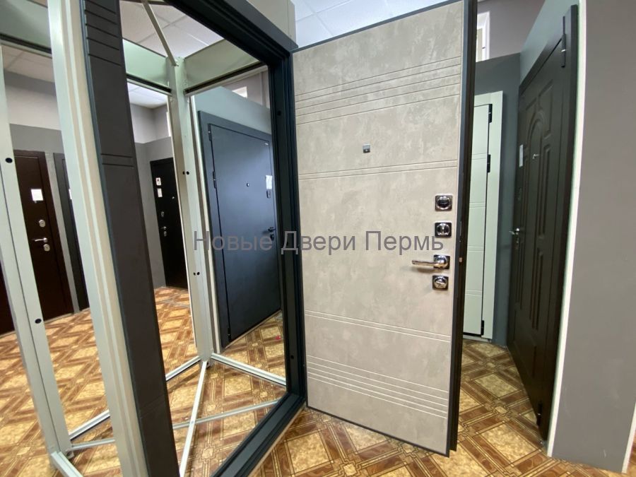 Сенатор Люкс 3К Входная дверь