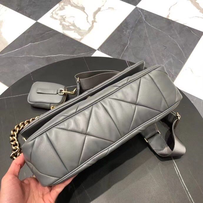 Prada 28 cm