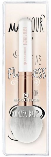 Essence Кисть косметическая для бронзера