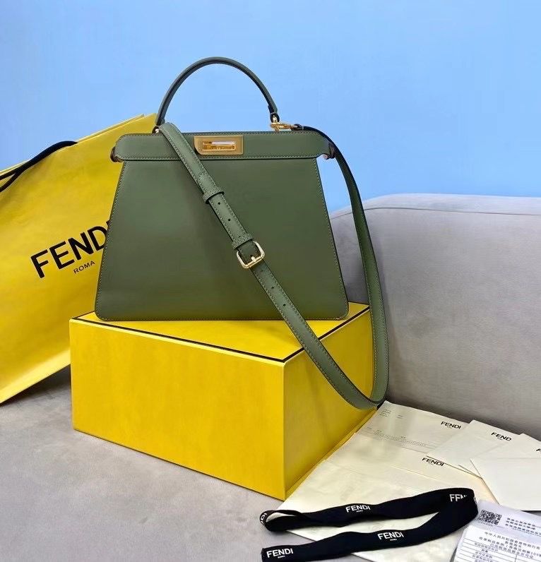 Fendi Peek-a-boo 33 cm