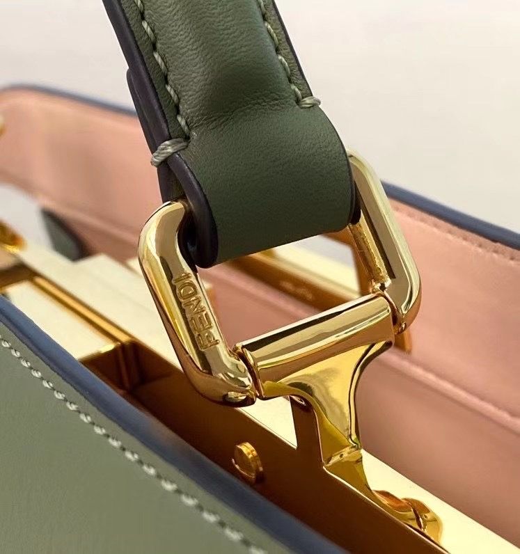 Fendi Peek-a-boo 33 cm