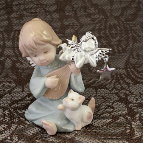 Брошь "Ангелочек со звездочкой" цвет серебра (AJC США)