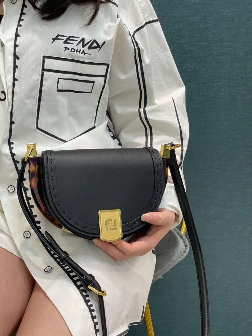 Fendi Moonlight 21x14x9 cm