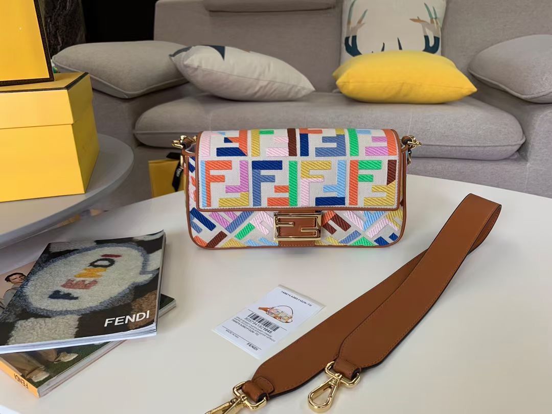 Fendi Baguette 26cm