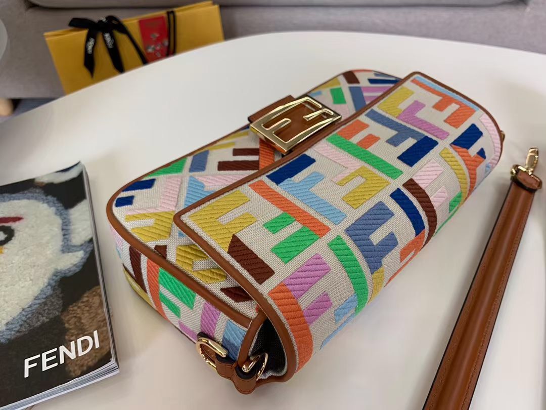 Fendi Baguette 26cm