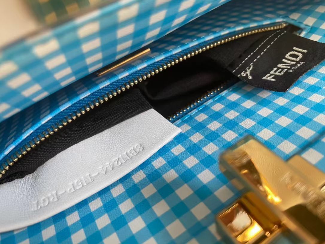 Fendi Peek-a-boo 23 cm