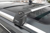 Багажник на крышу Audi Q7 2005-2015, Turtle Air 2, аэродинамические дуги на интегрированные рейлинги (серебристый цвет)