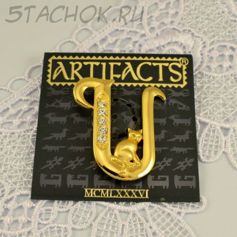 Брошь "Кошка с буквой U" (JJ США)