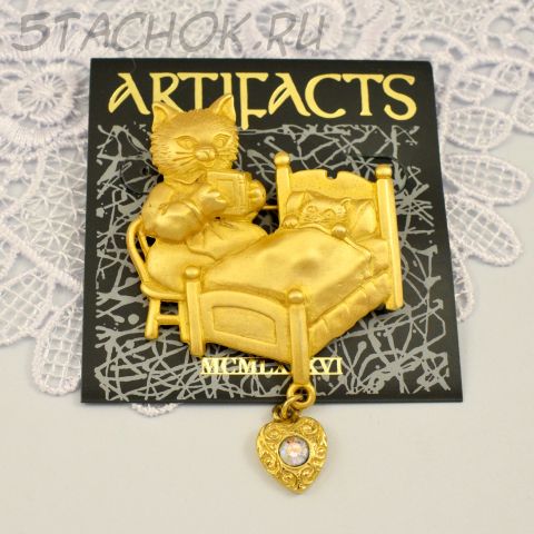 Брошь "Кошка читает книжку котенку" (JJ США)